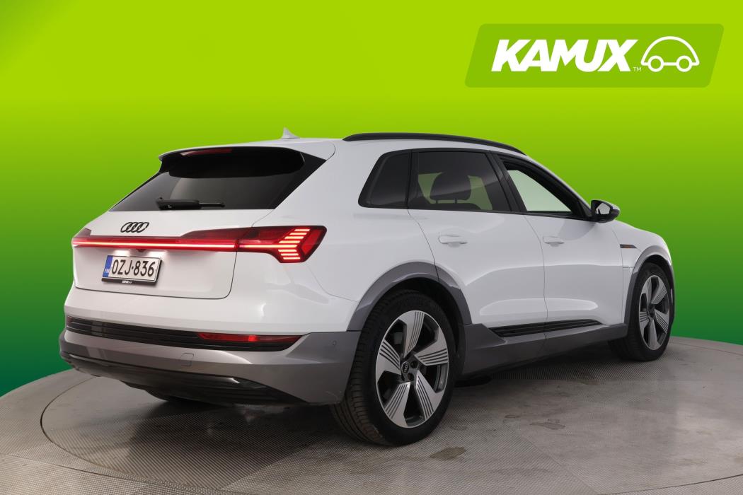 Audi e-tron 2022