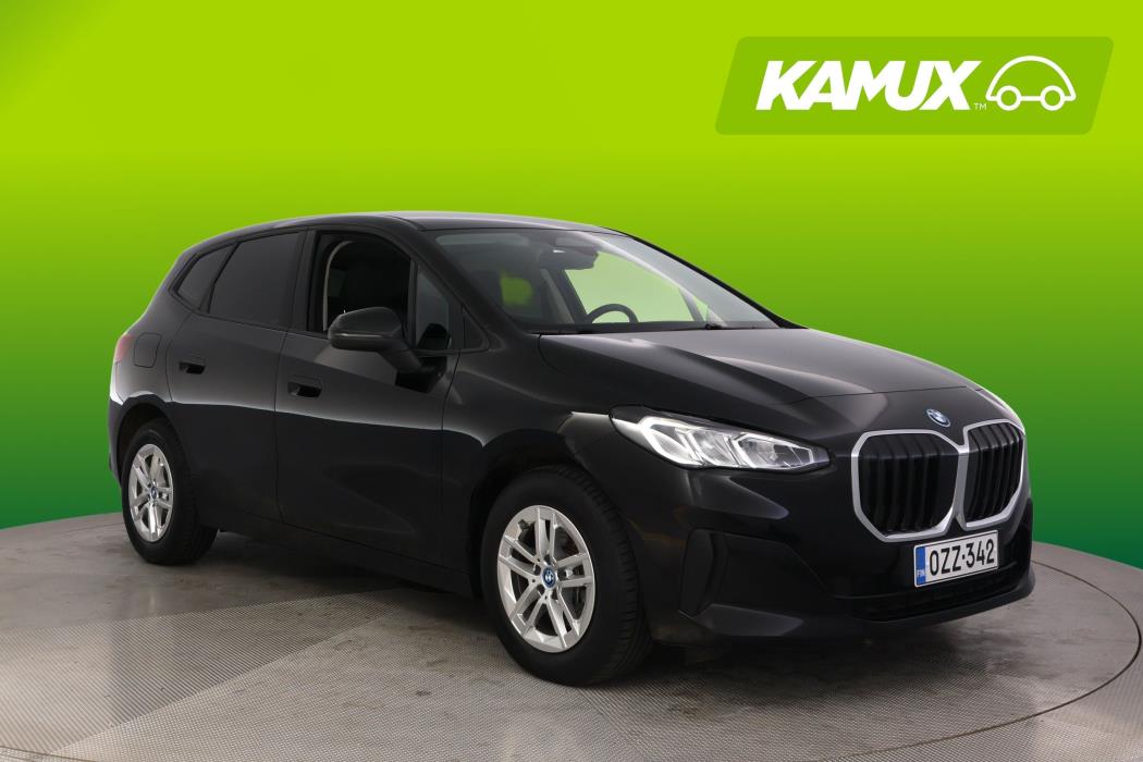 BMW 225 2023