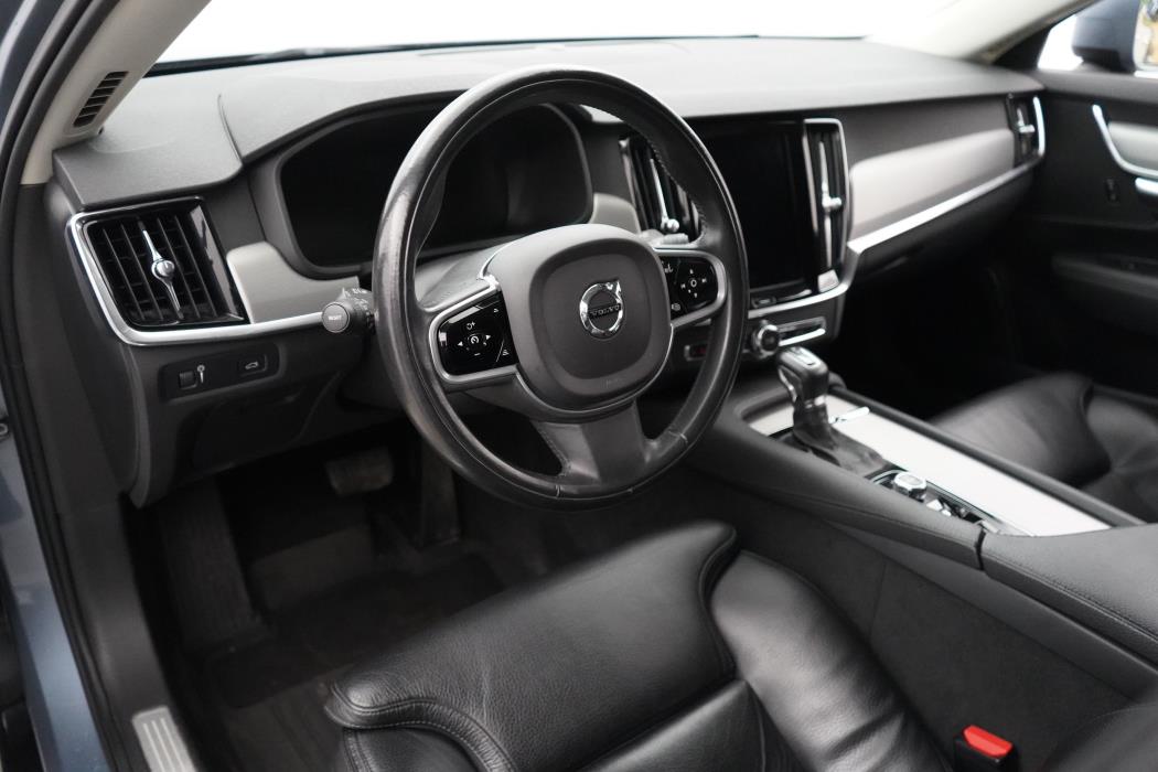 Volvo V90 Cross Country 2017