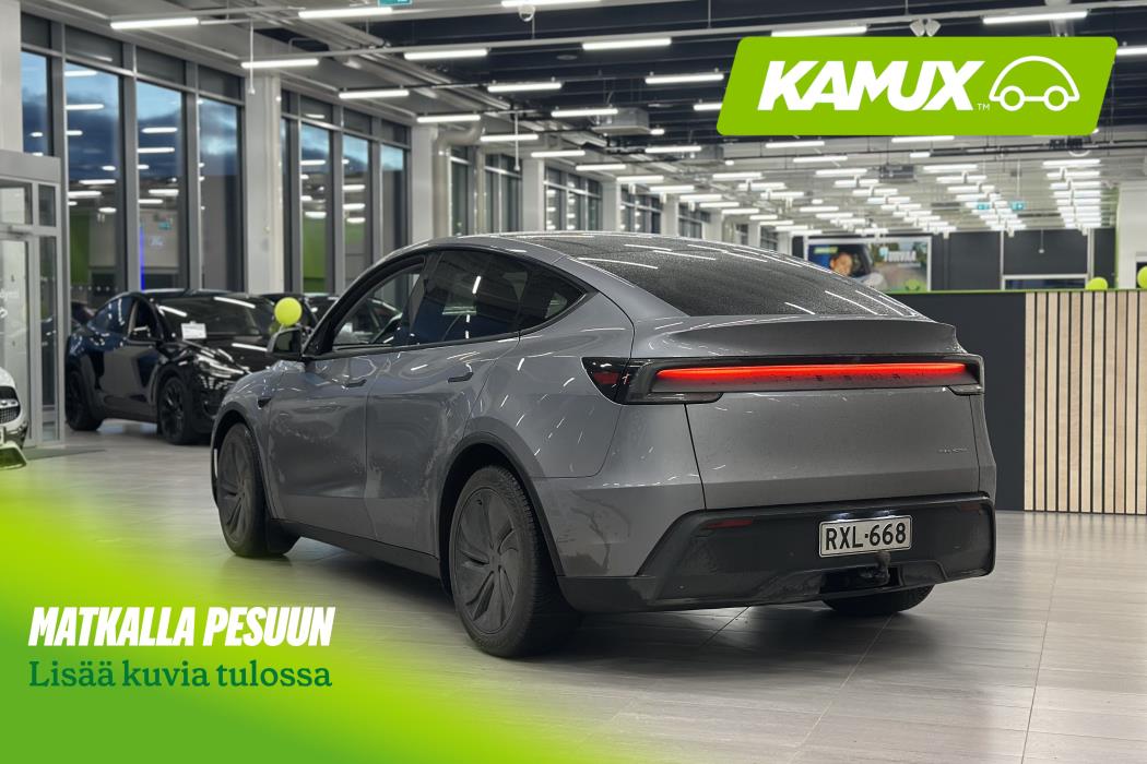 Tesla Model Y 2025