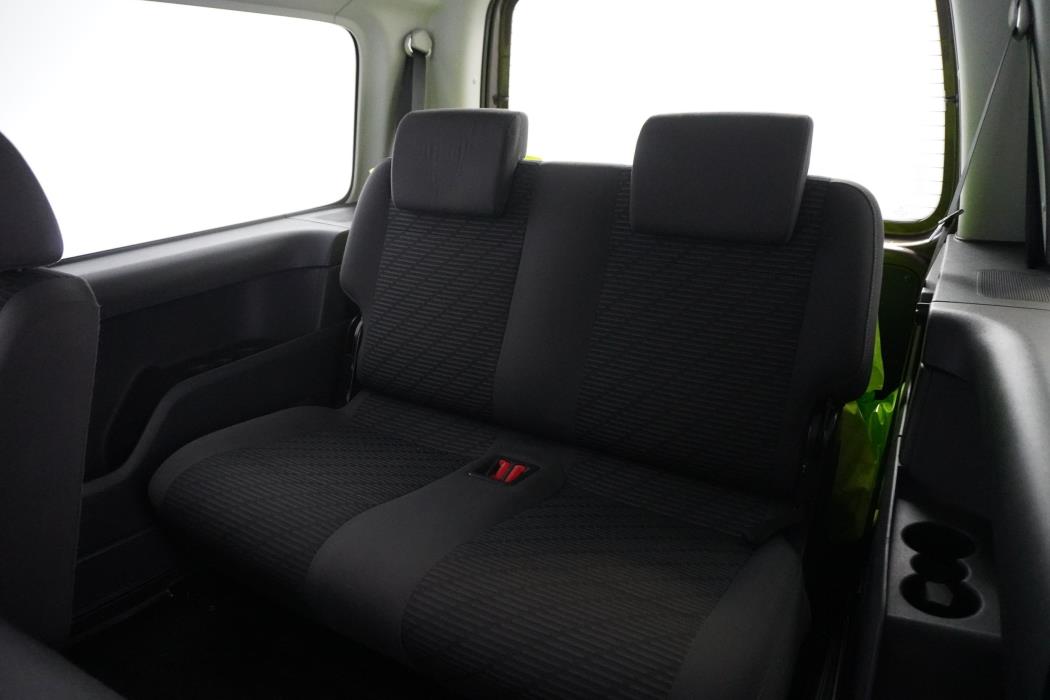 Volkswagen Caddy Maxi 2011