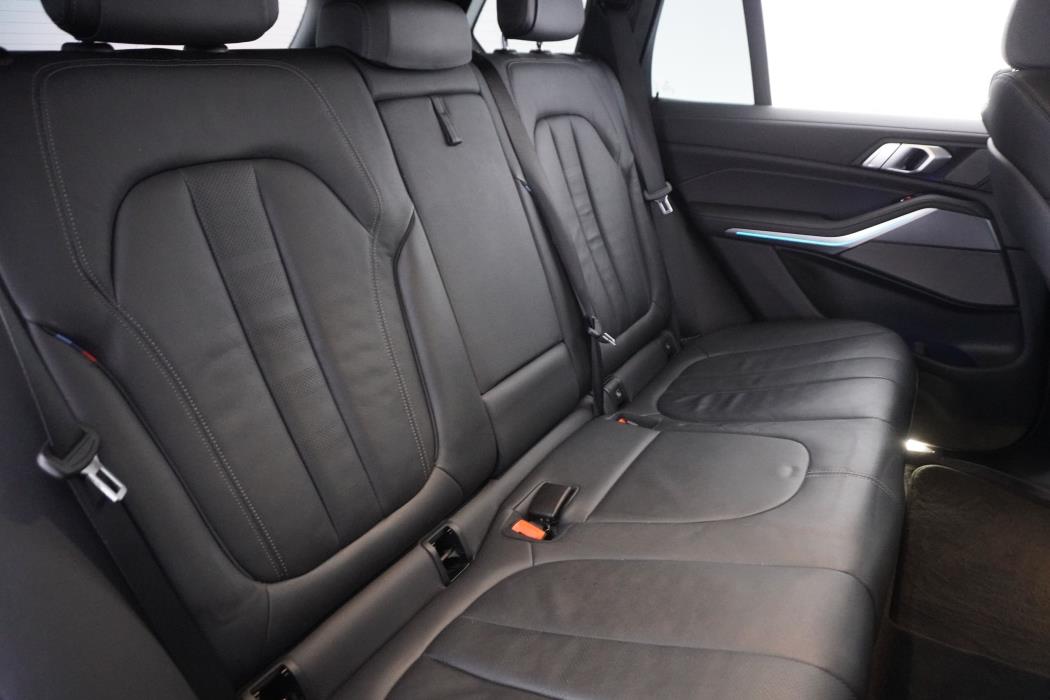 BMW X5 2021