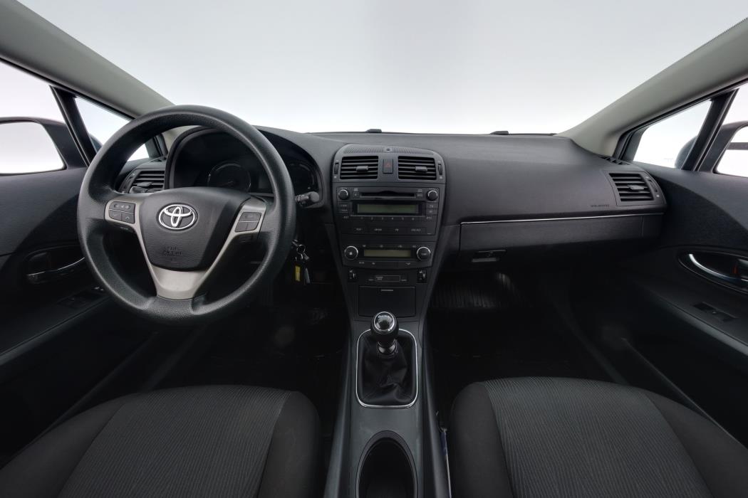 Toyota Avensis 2010