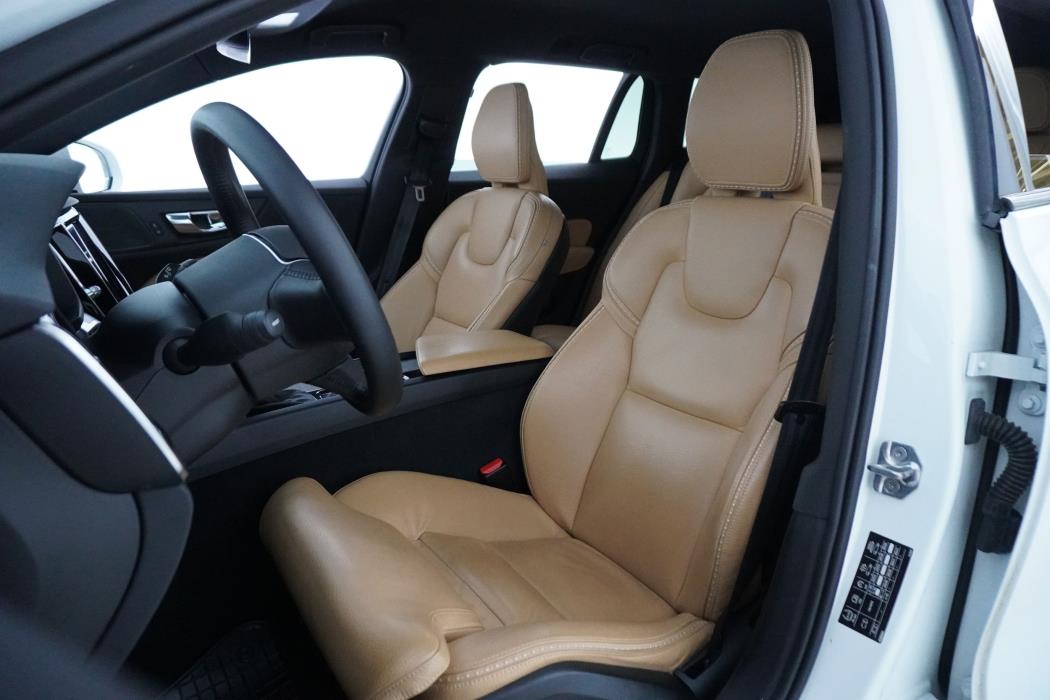 Volvo V60 Cross Country 2019