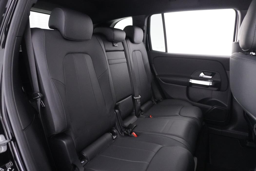 Mercedes-Benz EQB 2023