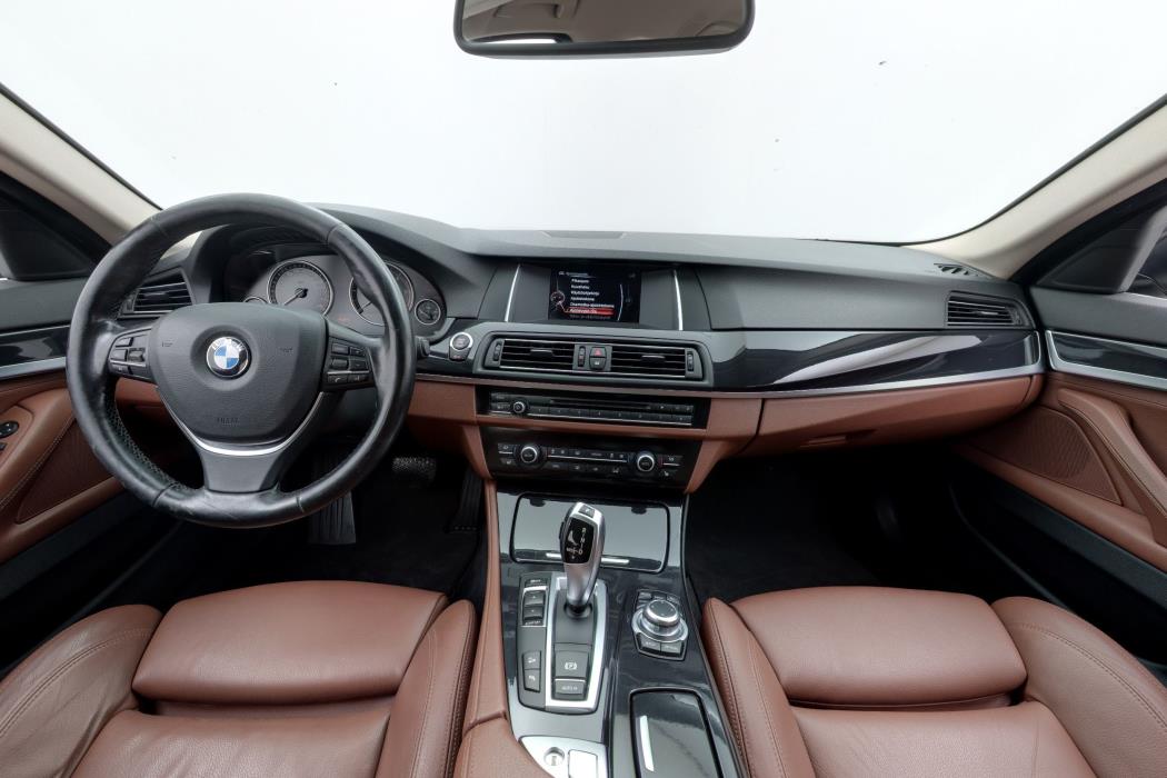 BMW 520 2015