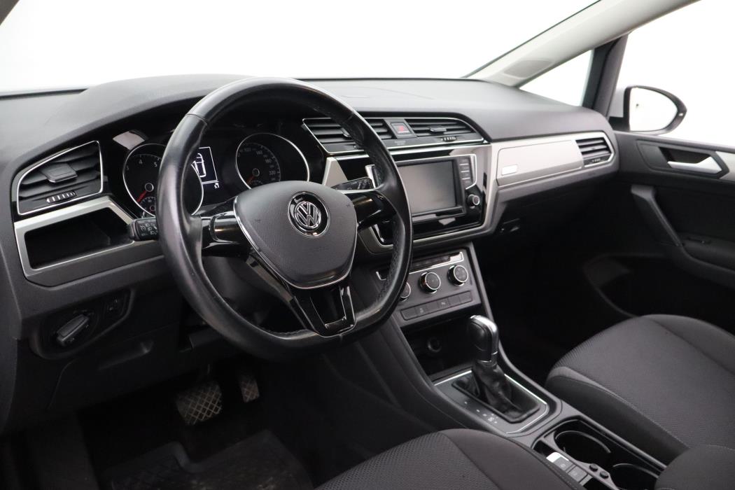 Volkswagen Touran 2016