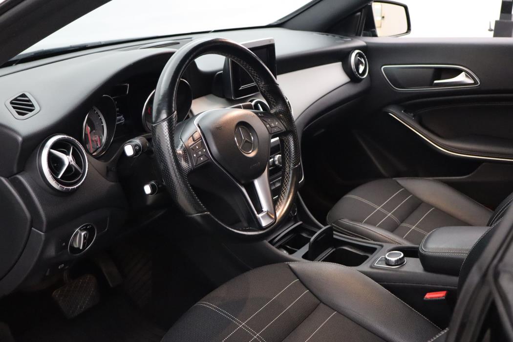 Mercedes-Benz CLA 2015