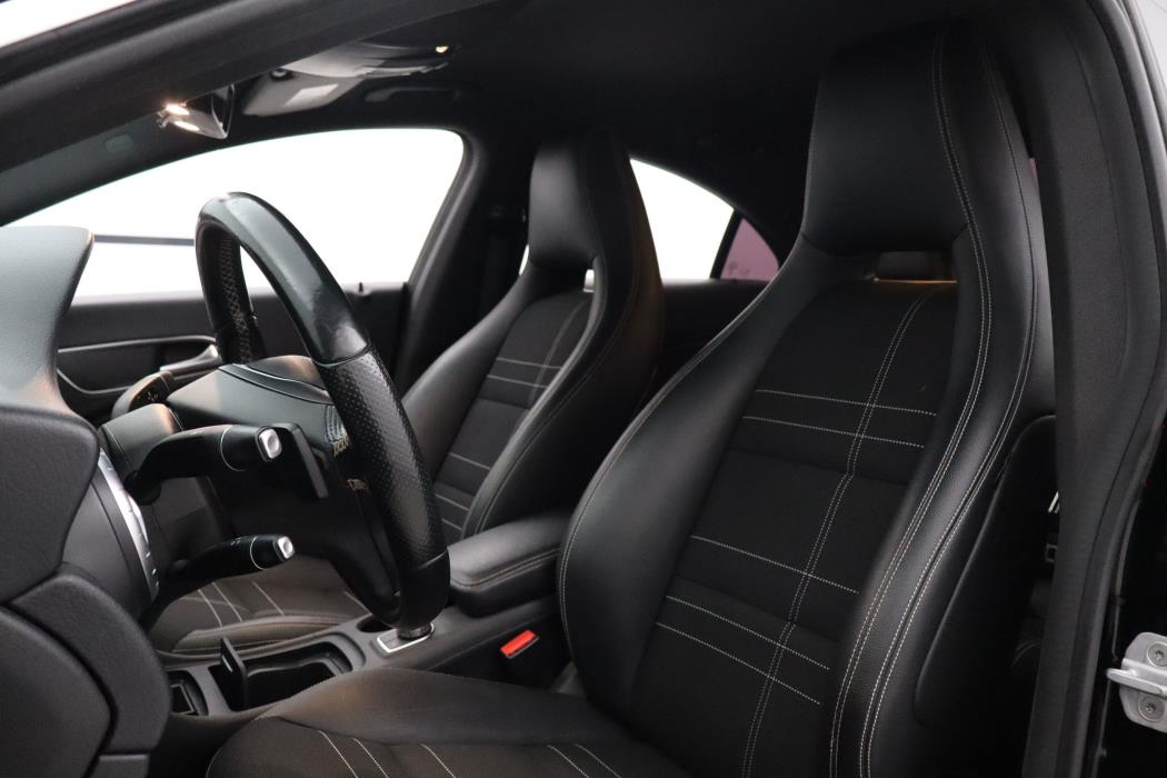 Mercedes-Benz CLA 2015