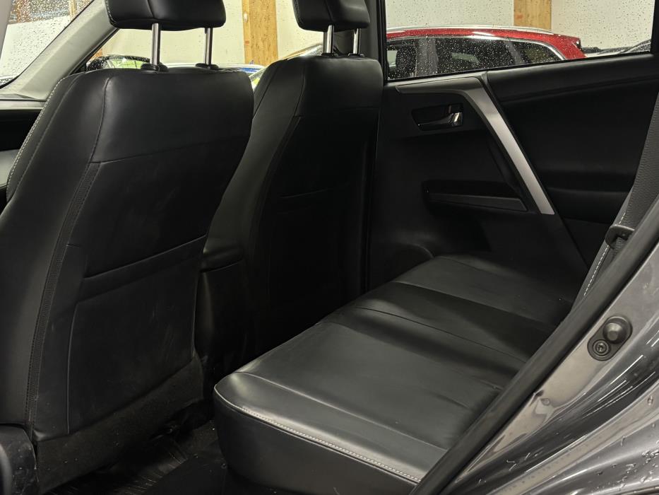 Toyota RAV4 2017