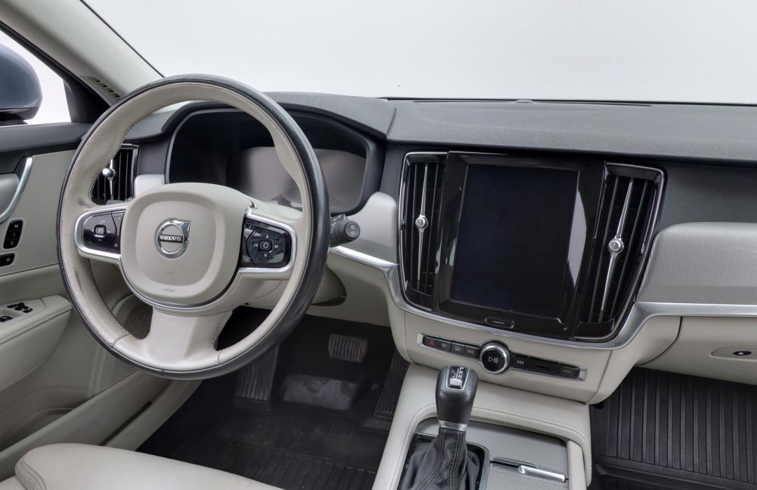 Volvo V90 2017