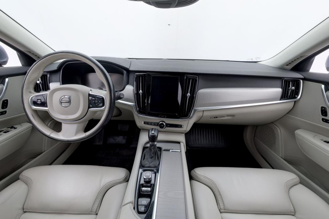 Volvo V90 2017