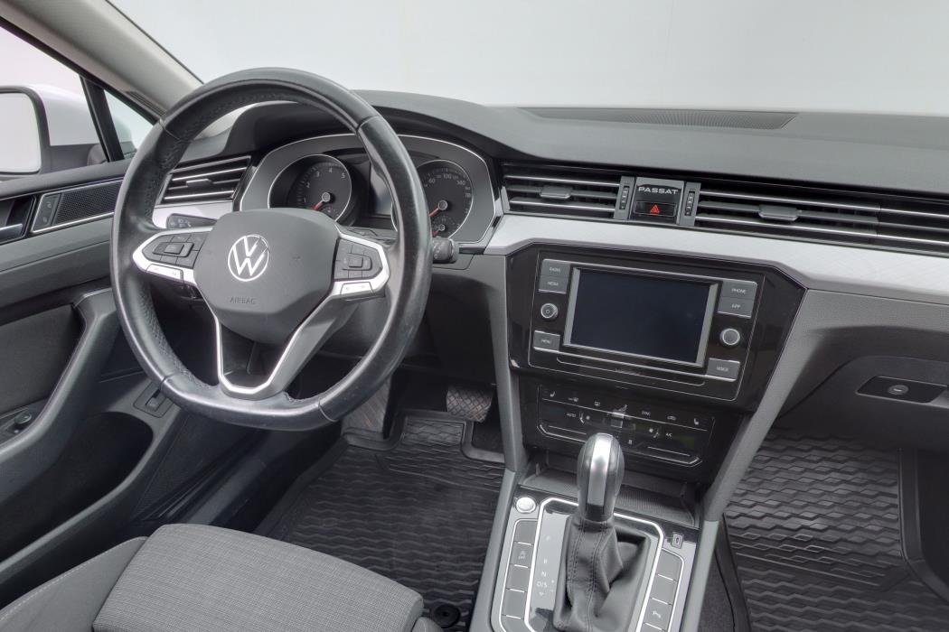Volkswagen Passat 2021