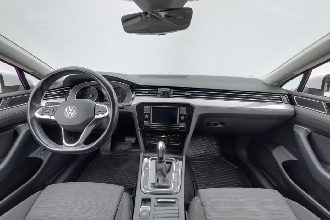 Volkswagen Passat 2021