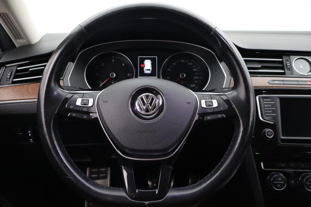 Volkswagen Passat 2016