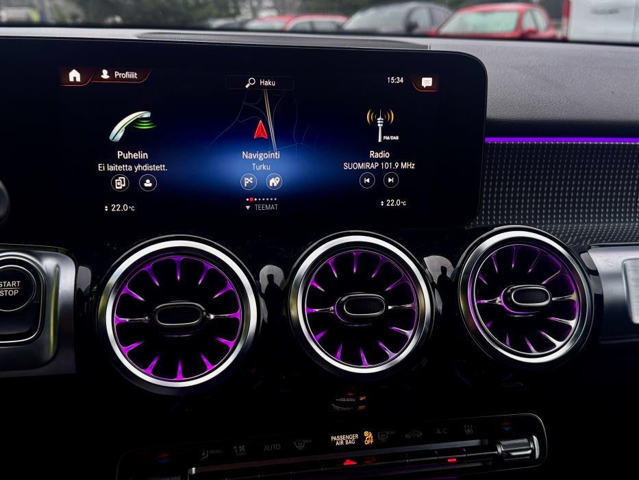 Mercedes-Benz EQB 2023