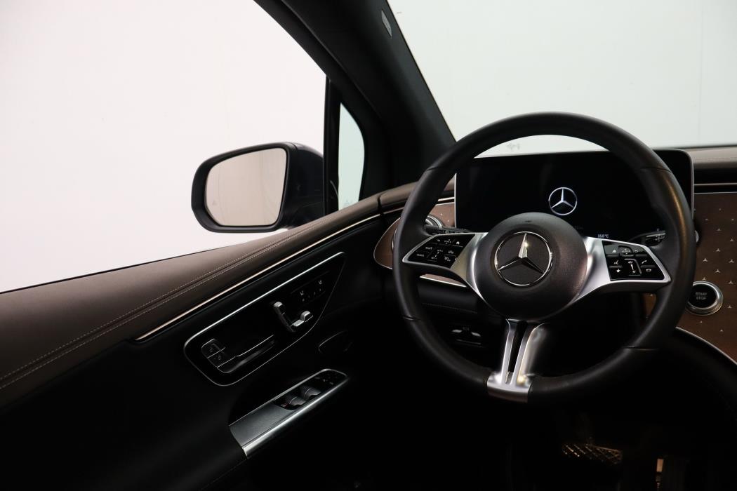 Mercedes-Benz EQE SUV 2023