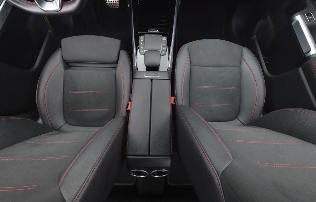 Mercedes-Benz EQB 2023