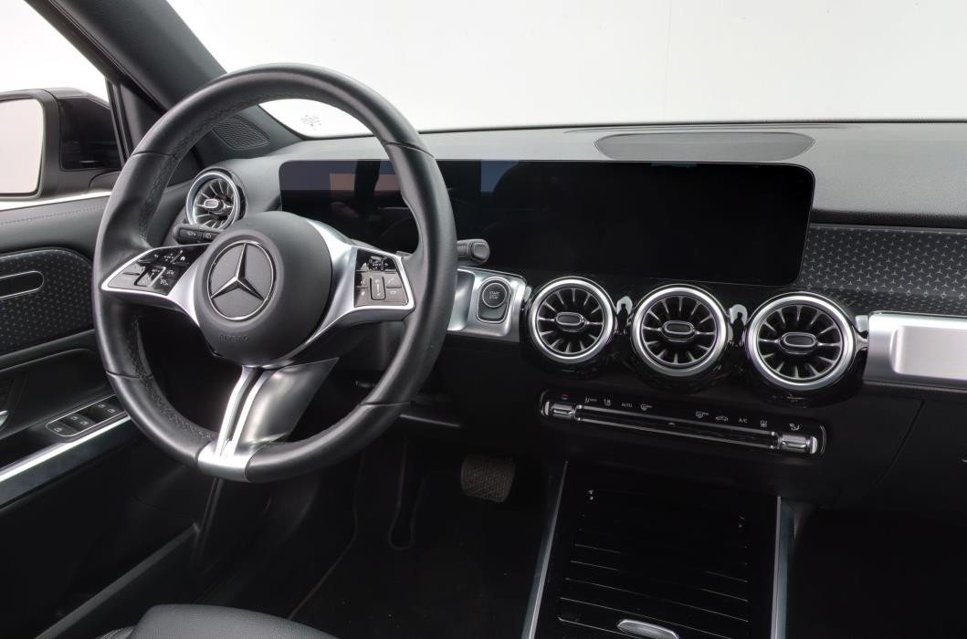 Mercedes-Benz EQB 2024