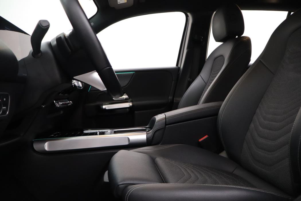 Mercedes-Benz EQB 2024