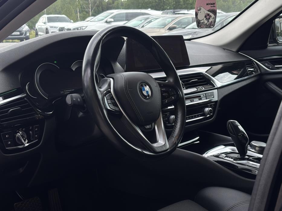 BMW 530 2019