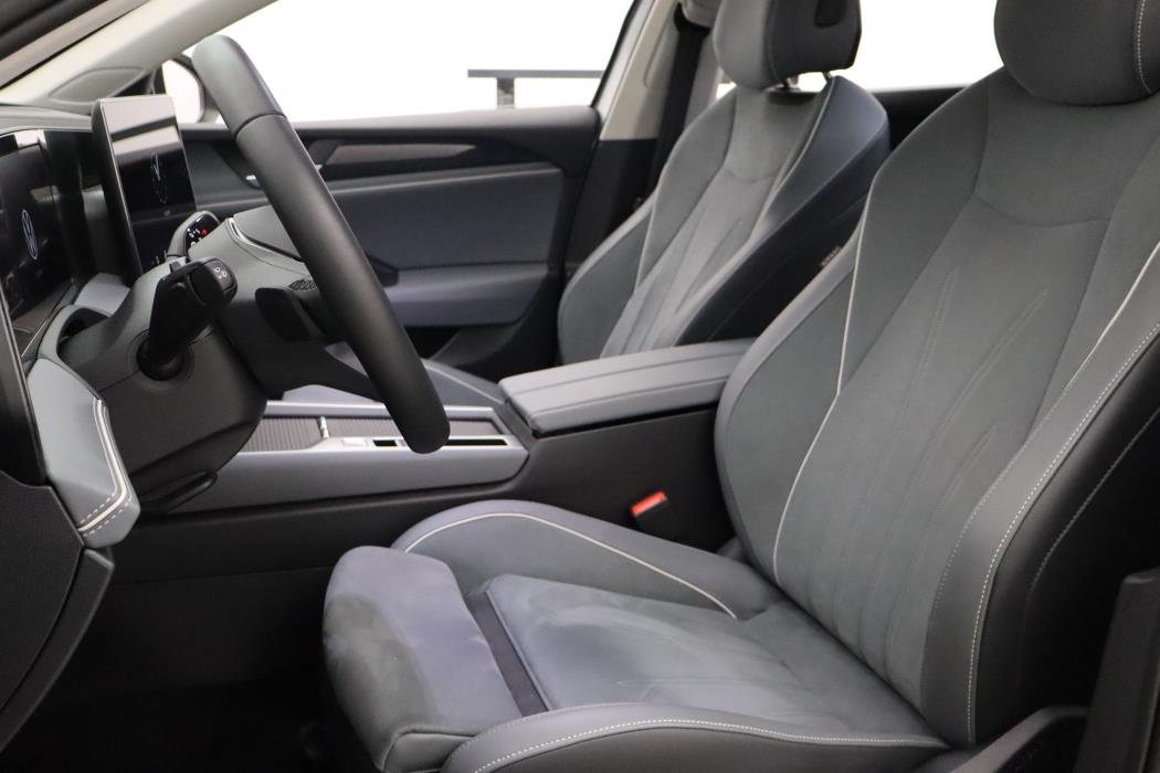 Volkswagen Passat 2024