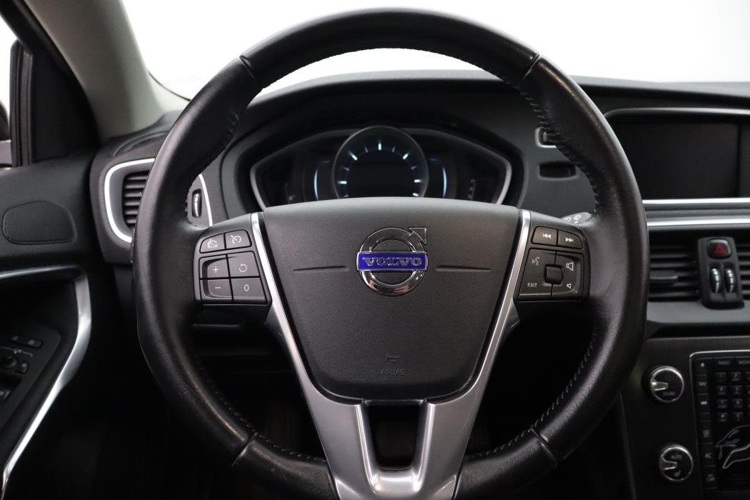 Volvo V40 Cross Country 2016