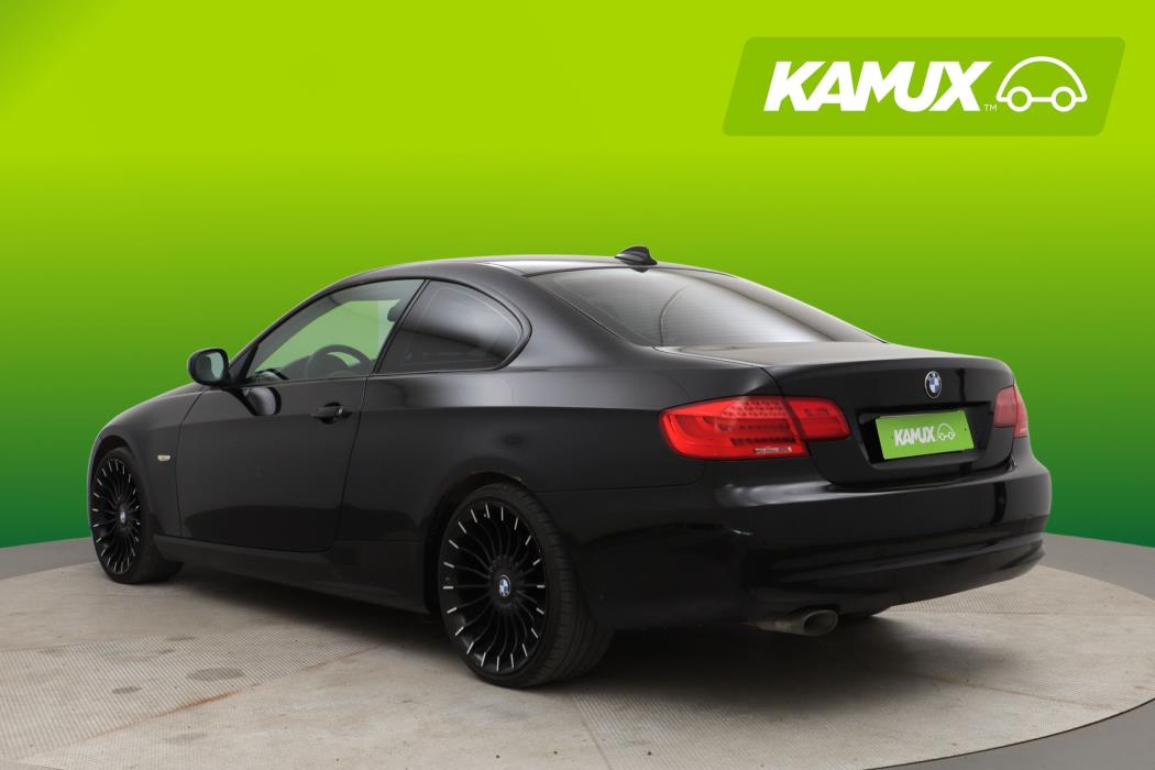 BMW 320 2011