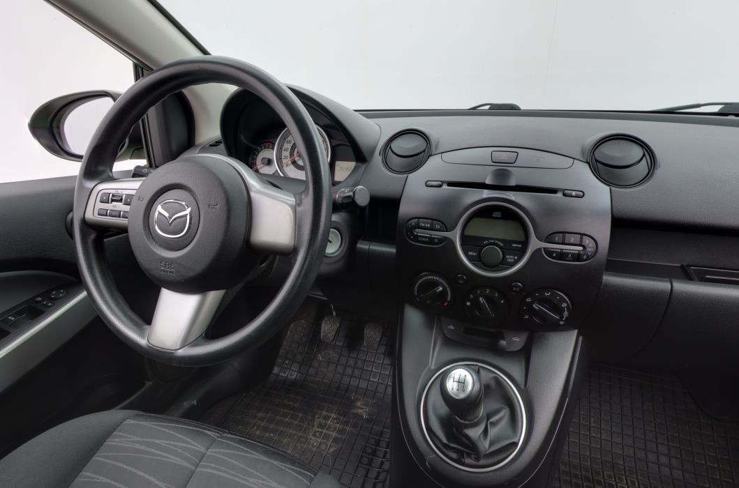 Mazda 2 2009