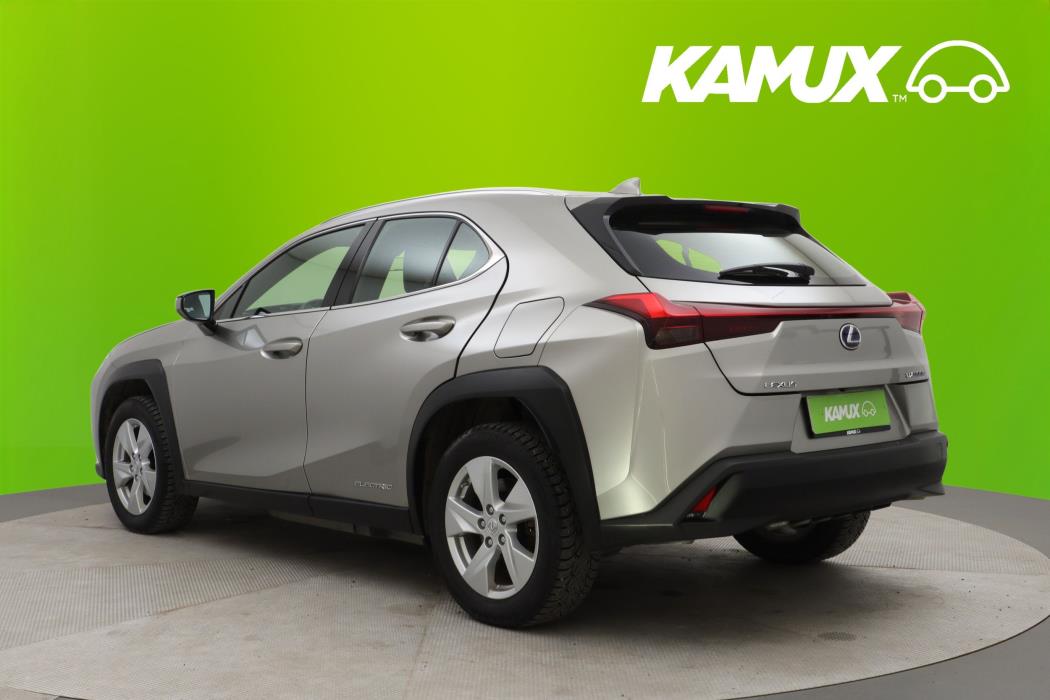 Lexus UX 2021