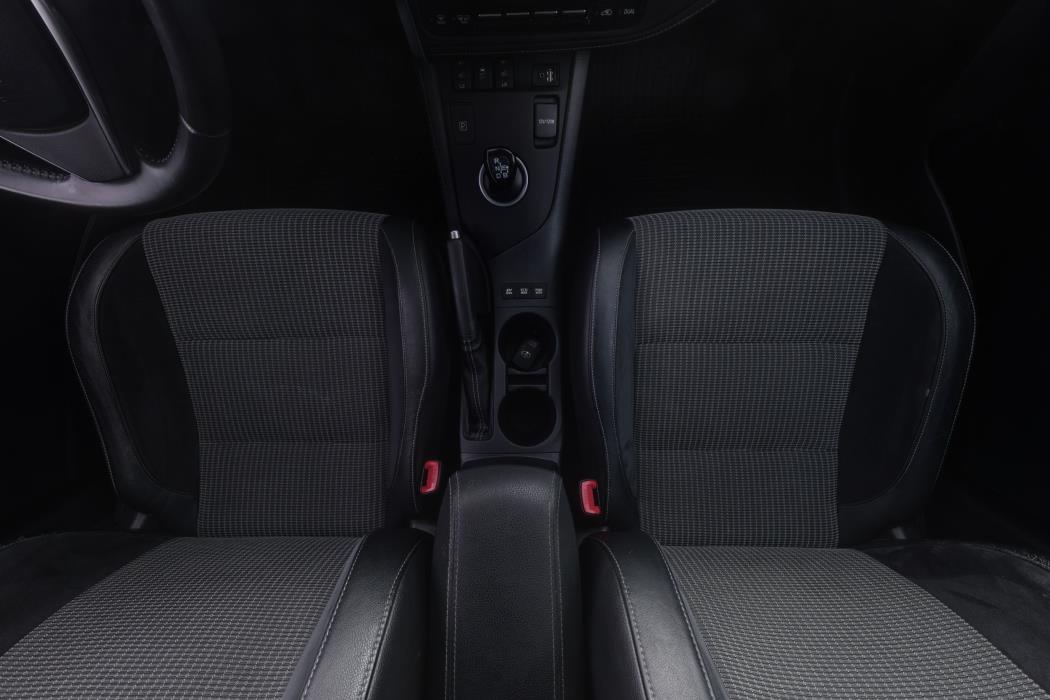Toyota Auris 2016
