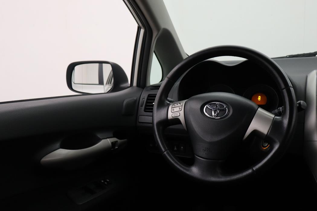 Toyota Auris 2008