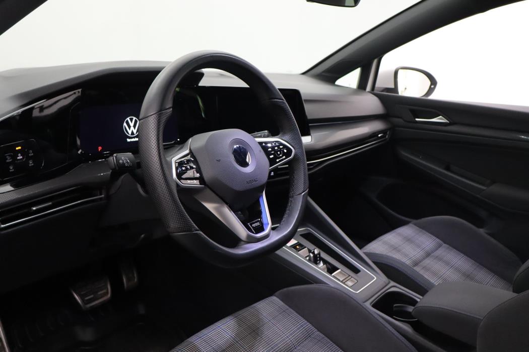 Volkswagen Golf 2021