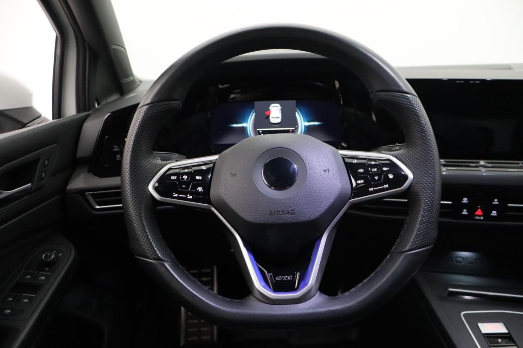 Volkswagen Golf 2021