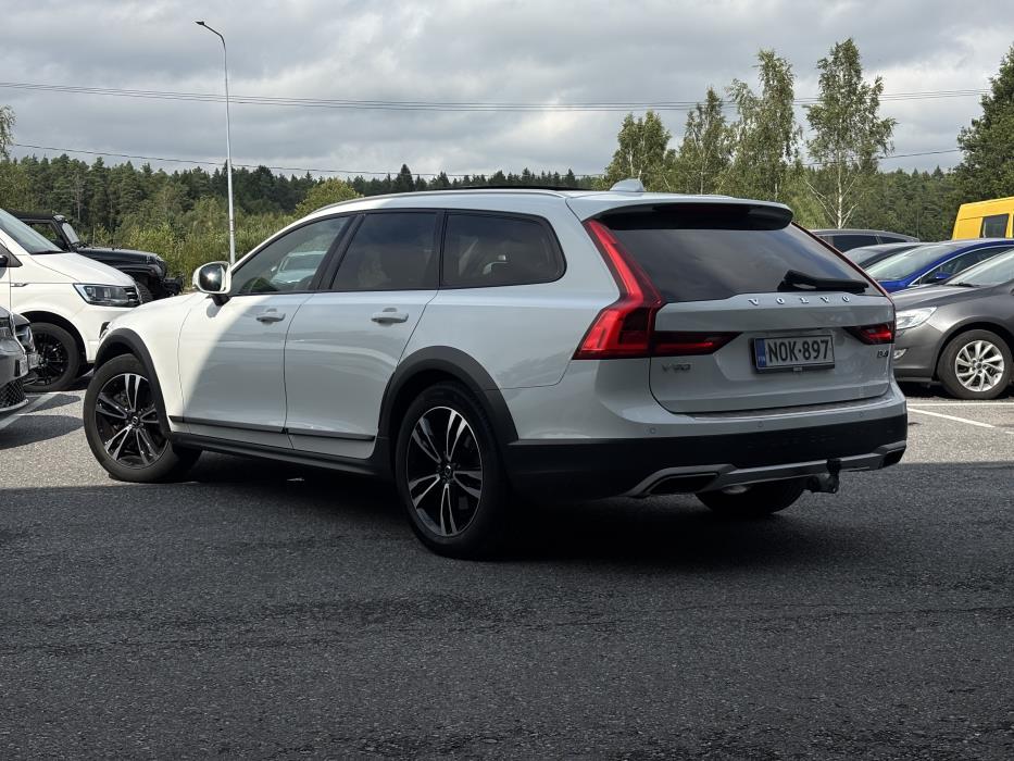 Volvo V90 Cross Country 2019