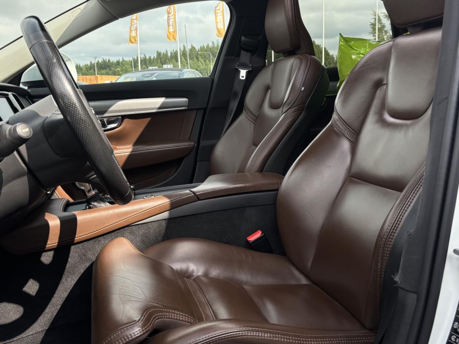 Volvo V90 Cross Country 2019