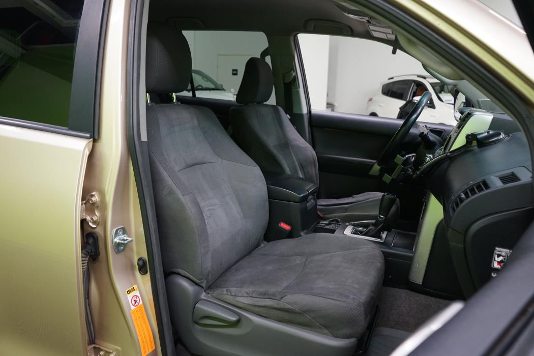 Toyota Land Cruiser 2010