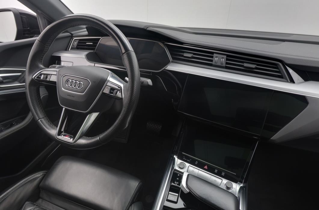 Audi e-tron 2022