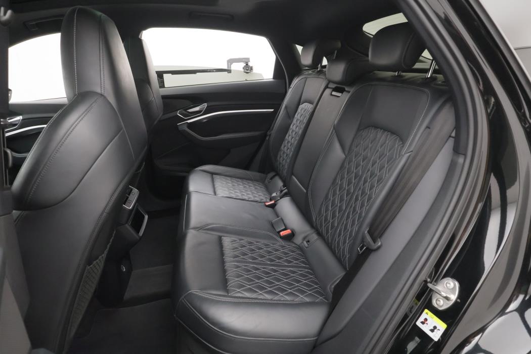 Audi e-tron 2022