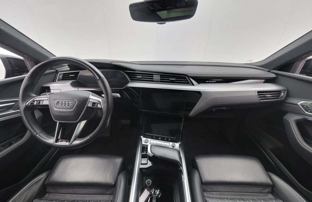 Audi e-tron 2022