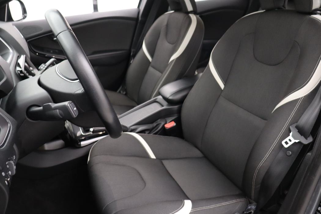 Volvo V40 2019