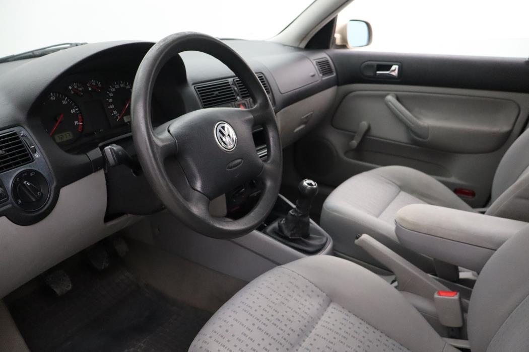 Volkswagen Golf 2001