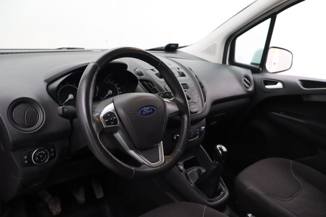 Ford Transit Courier 2016
