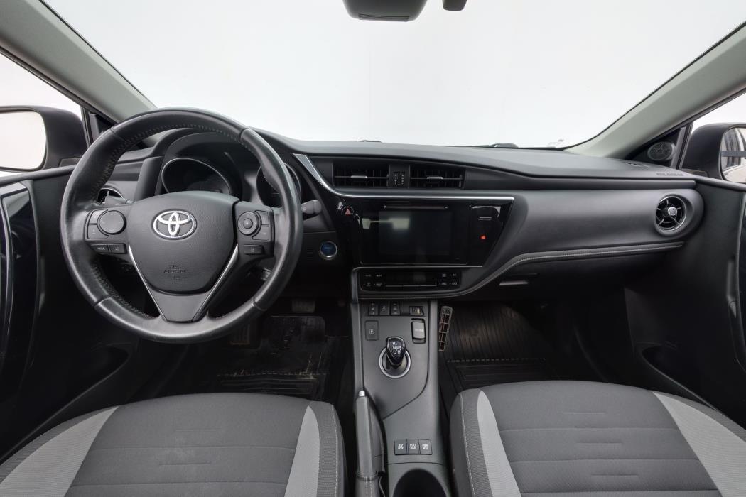 Toyota Auris 2017
