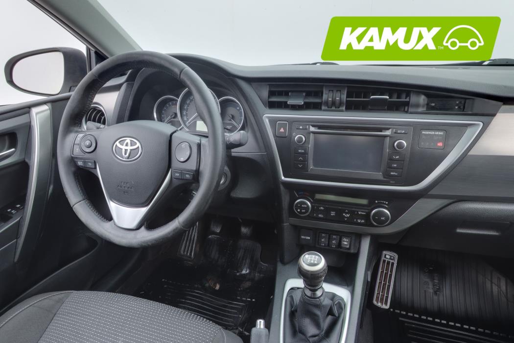 Toyota Auris 2013