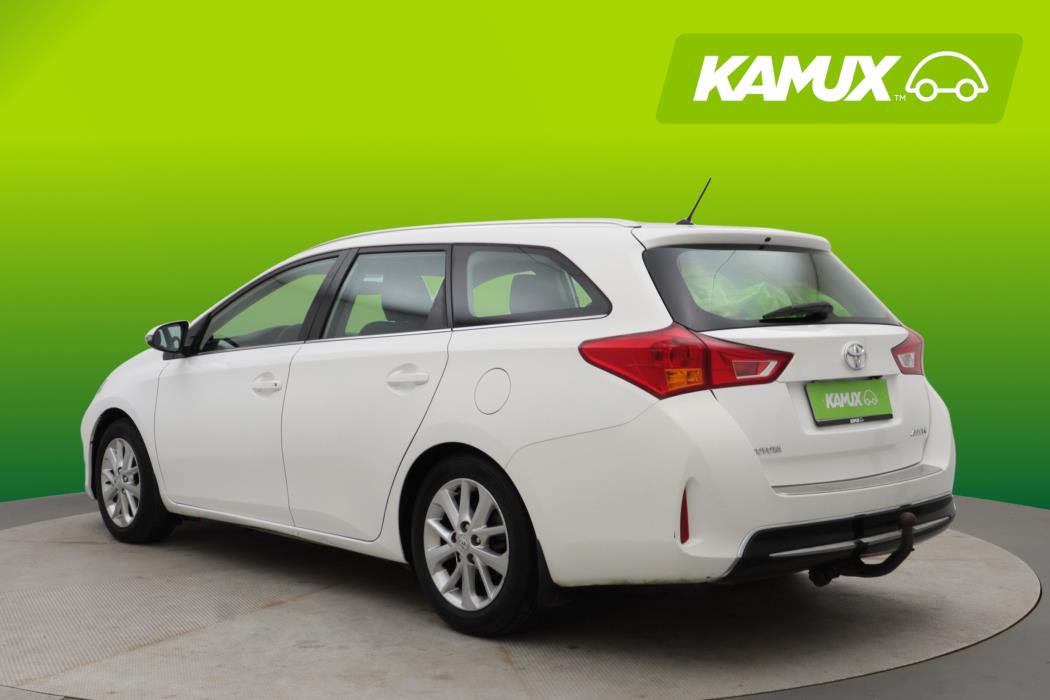 Toyota Auris 2013