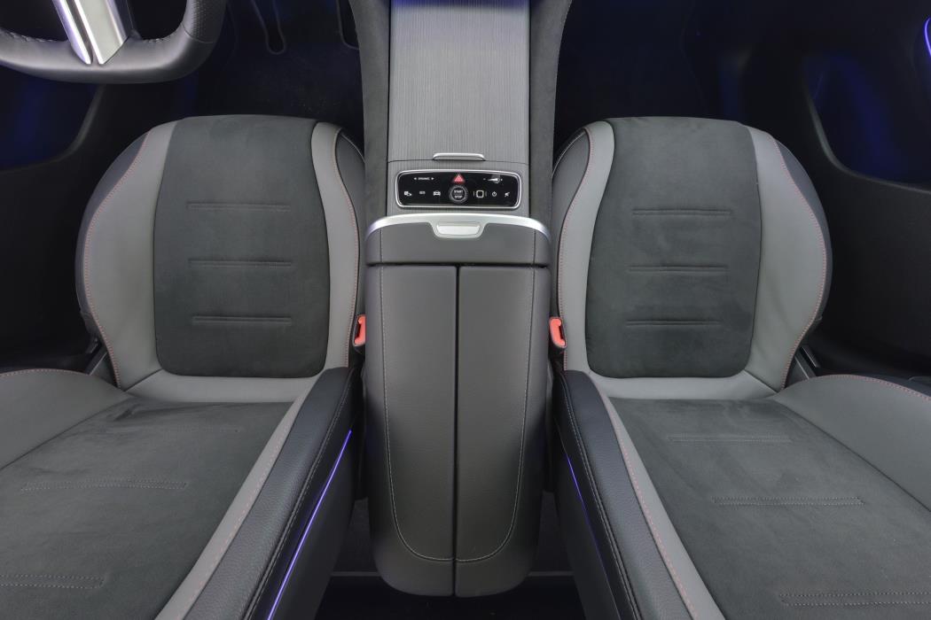 Mercedes-Benz EQE SUV 2025