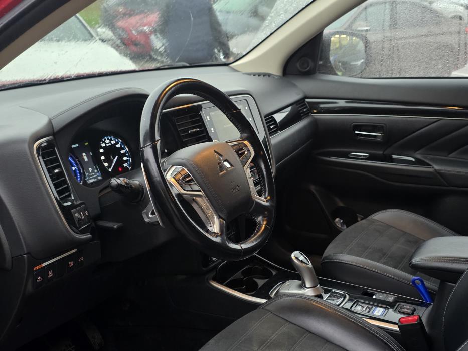 Mitsubishi Outlander PHEV 2019