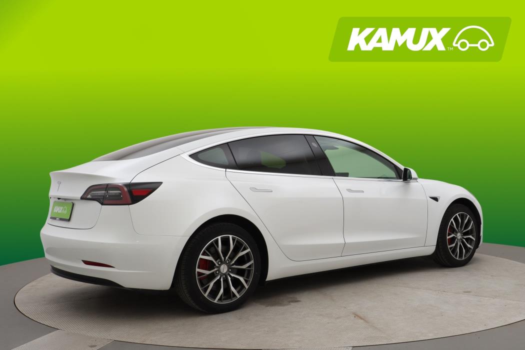 Tesla Model 3 2020