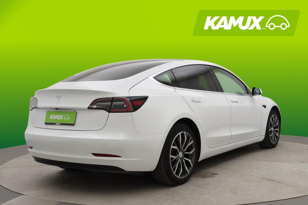 Tesla Model 3 2020